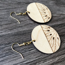 Load image into Gallery viewer, Round Half Leaf Earrings