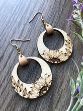 Load image into Gallery viewer, Round Sunflower Earrings