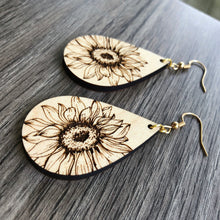 Load image into Gallery viewer, Teardrop Sunflower Earrings